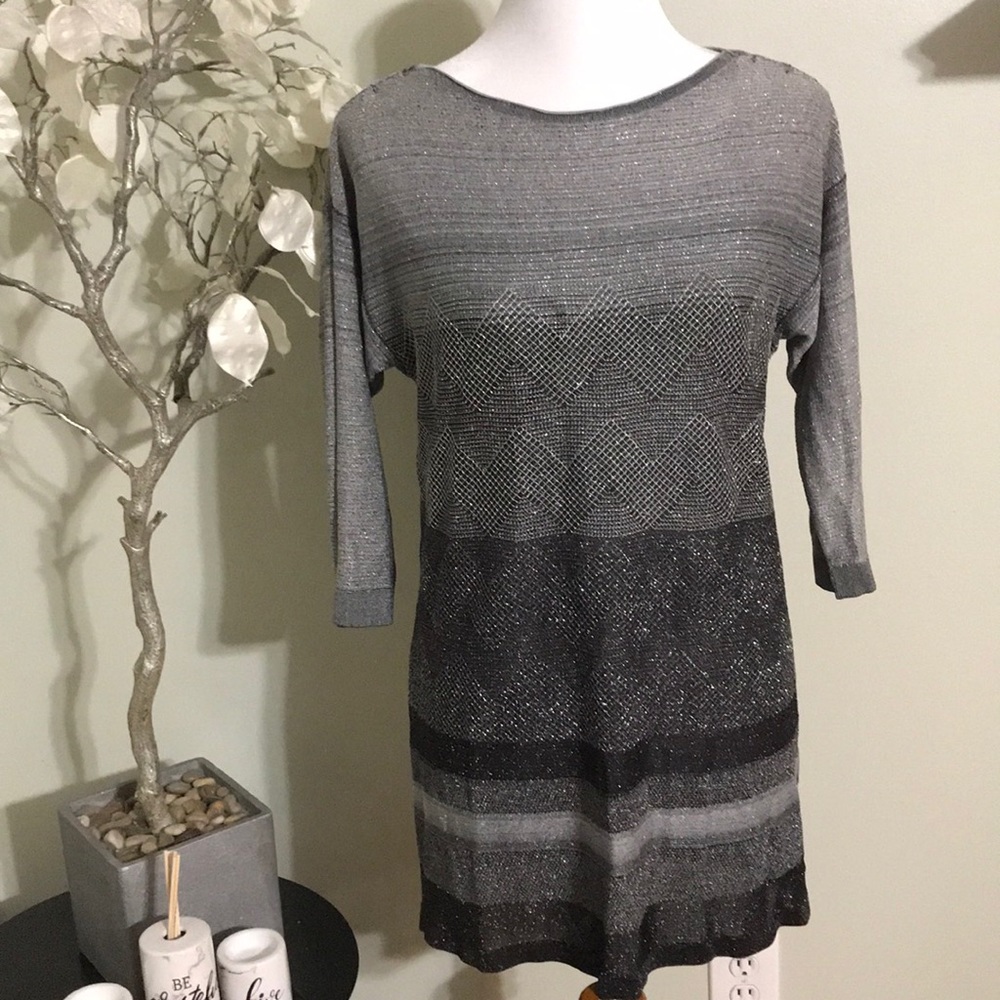 White House Black Market Silver and Black Knit Tunic